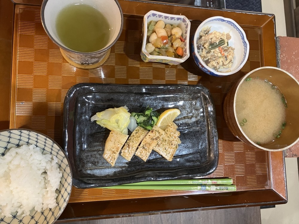 かれいのハーブソルト焼き